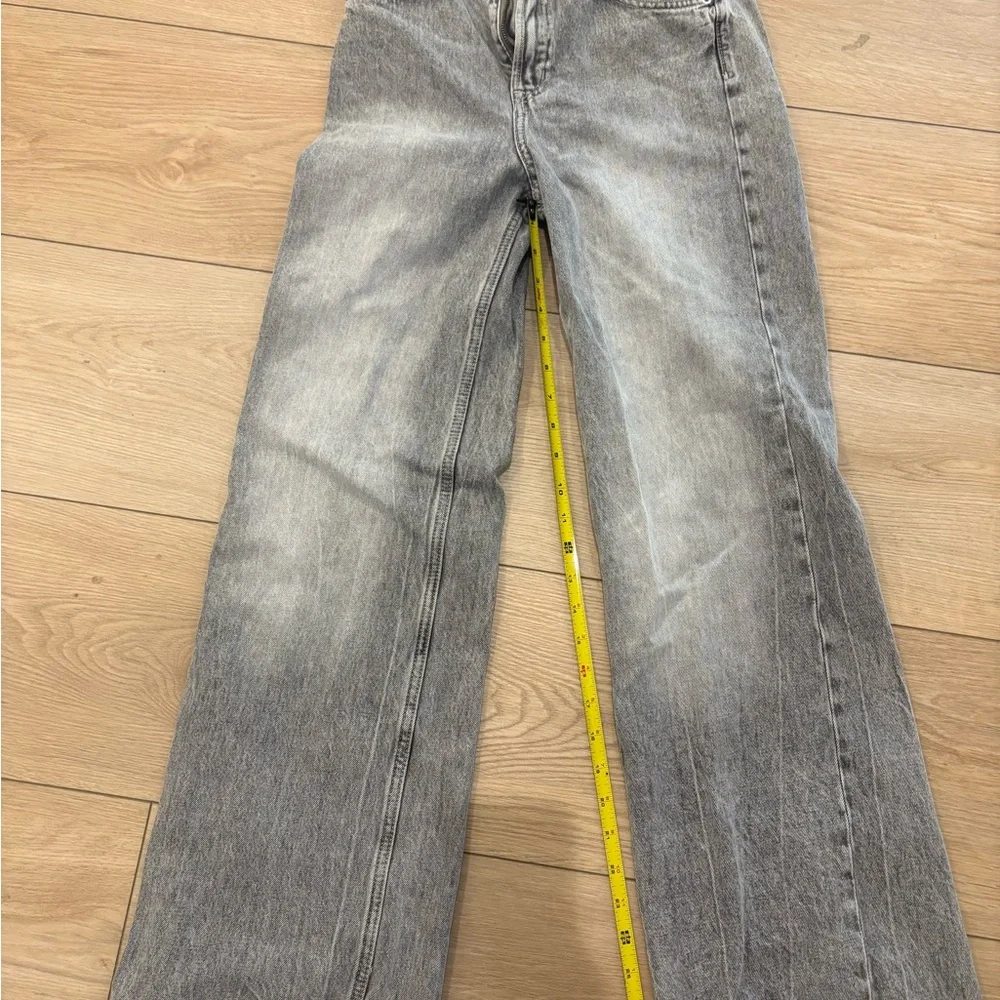 H&M Gray Straight Leg Jeans - Picture 6 of 6